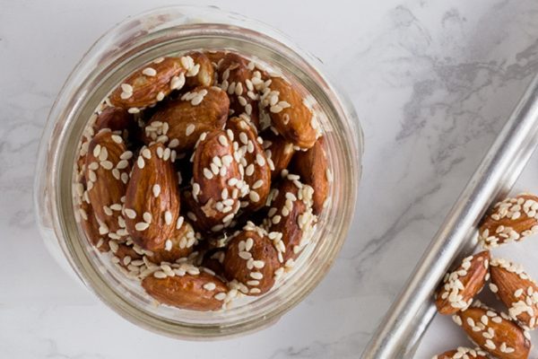 MAPLE SESAME ALMONDS